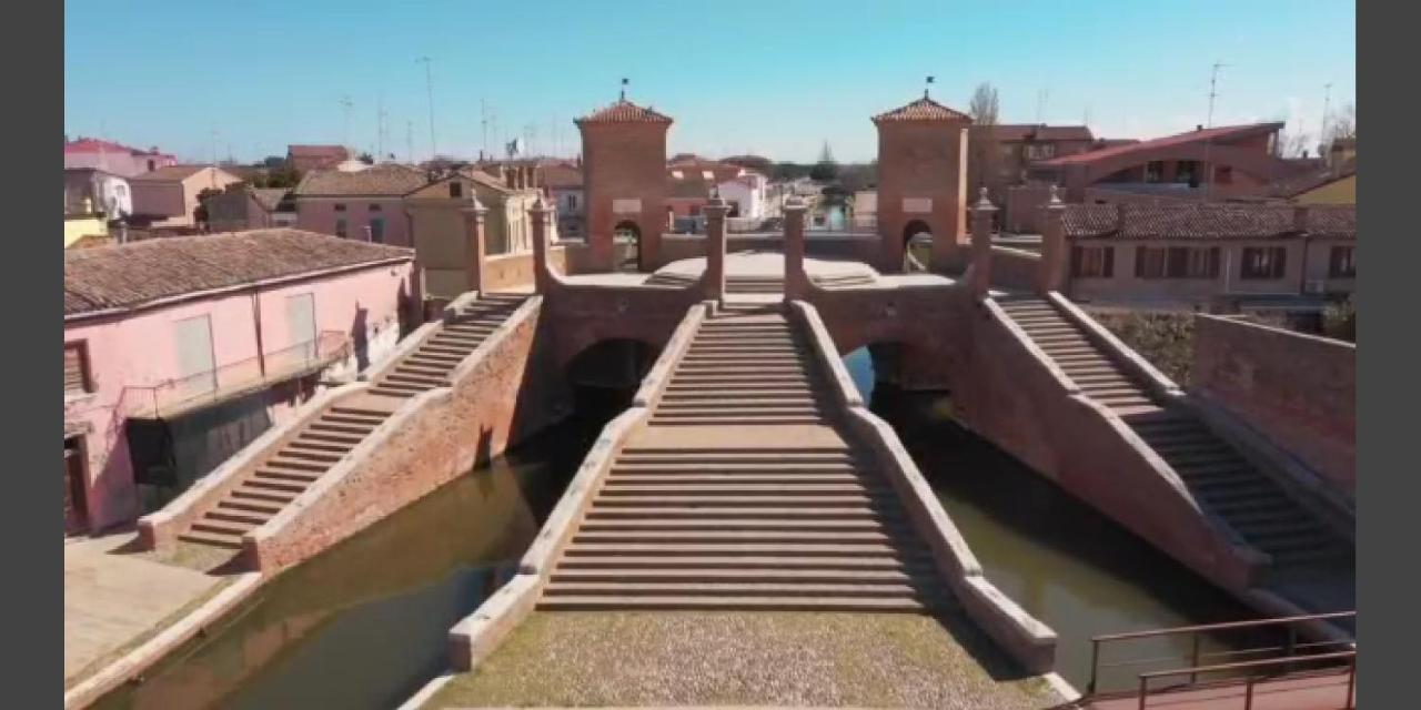 Marina Degli Estensi Floating Resort Llido Degli Estensi Exterior photo
